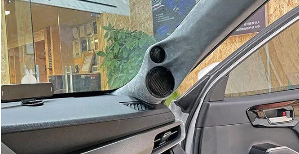 A柱包覆完成与原车融合