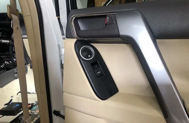 彩虹后声场高音安装位置