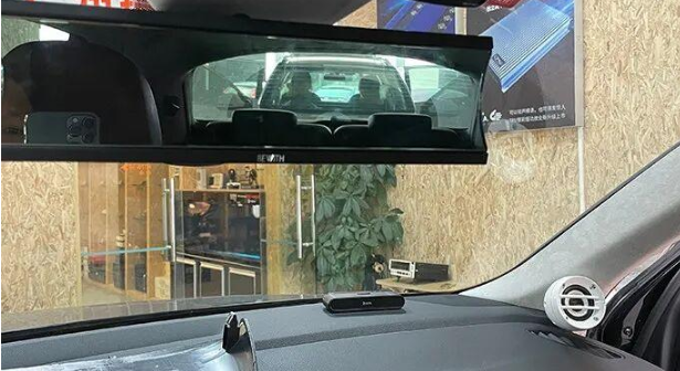 播放器装车效果图1