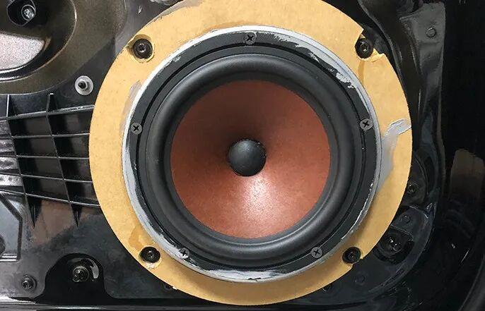 中低音安装完成