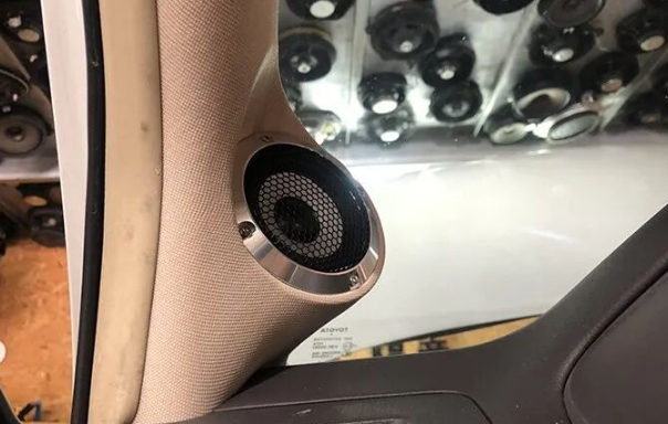 A柱高音倒模定位