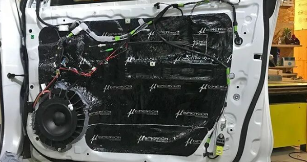 爱威中低音单元安装完成效果