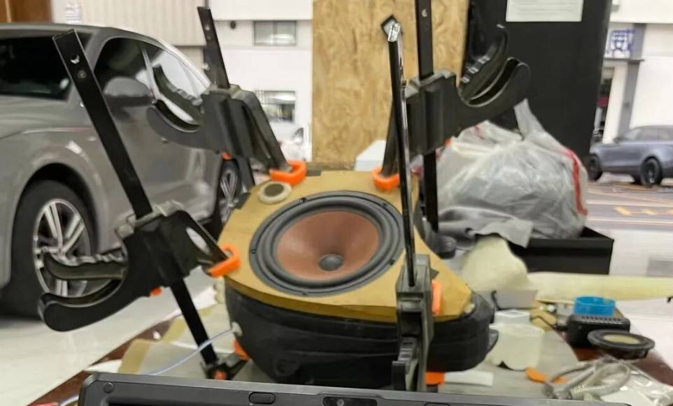 调音师工作场景：聆听与感知