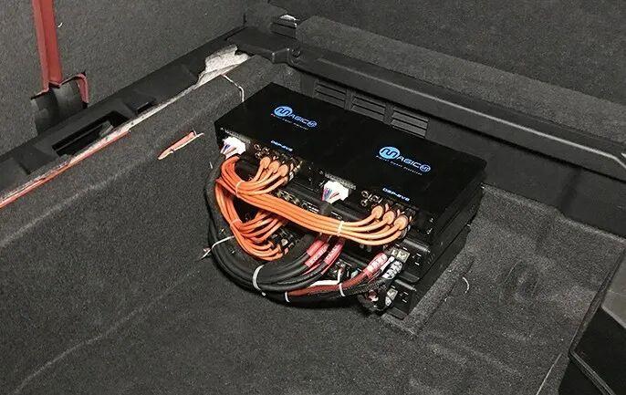 设备固定与接线整体效果