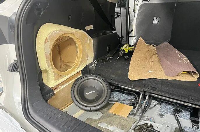 补型箱体安装就位