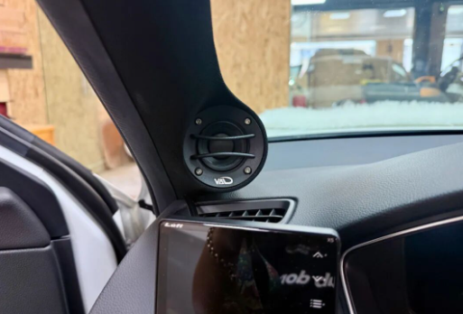 VAD全频单元工作原理与传统分频对比示意图