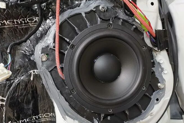 爱威中低音单元安装过程2