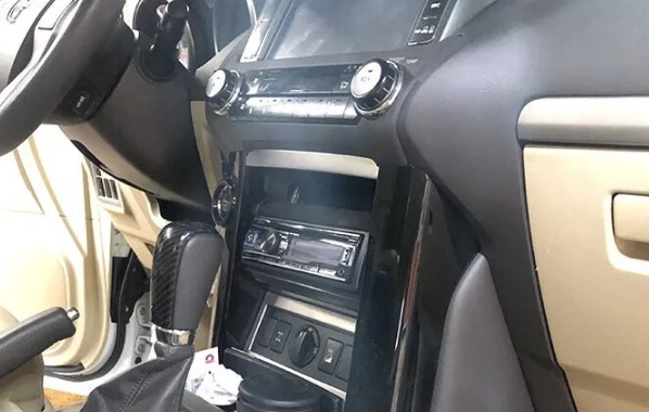 阿尔派主机安装过程